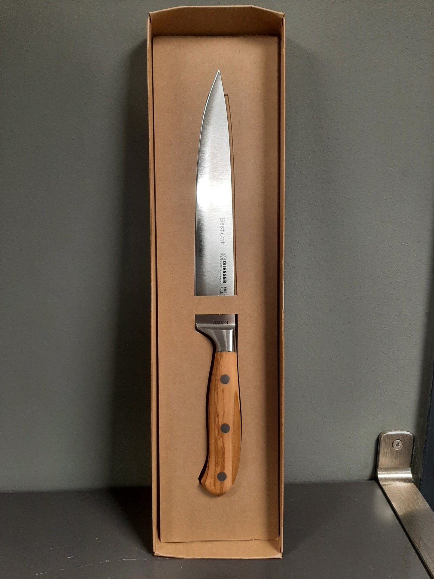 A8664 18 O - Filet-de-Sole Messer, Olivenholz, BestCut