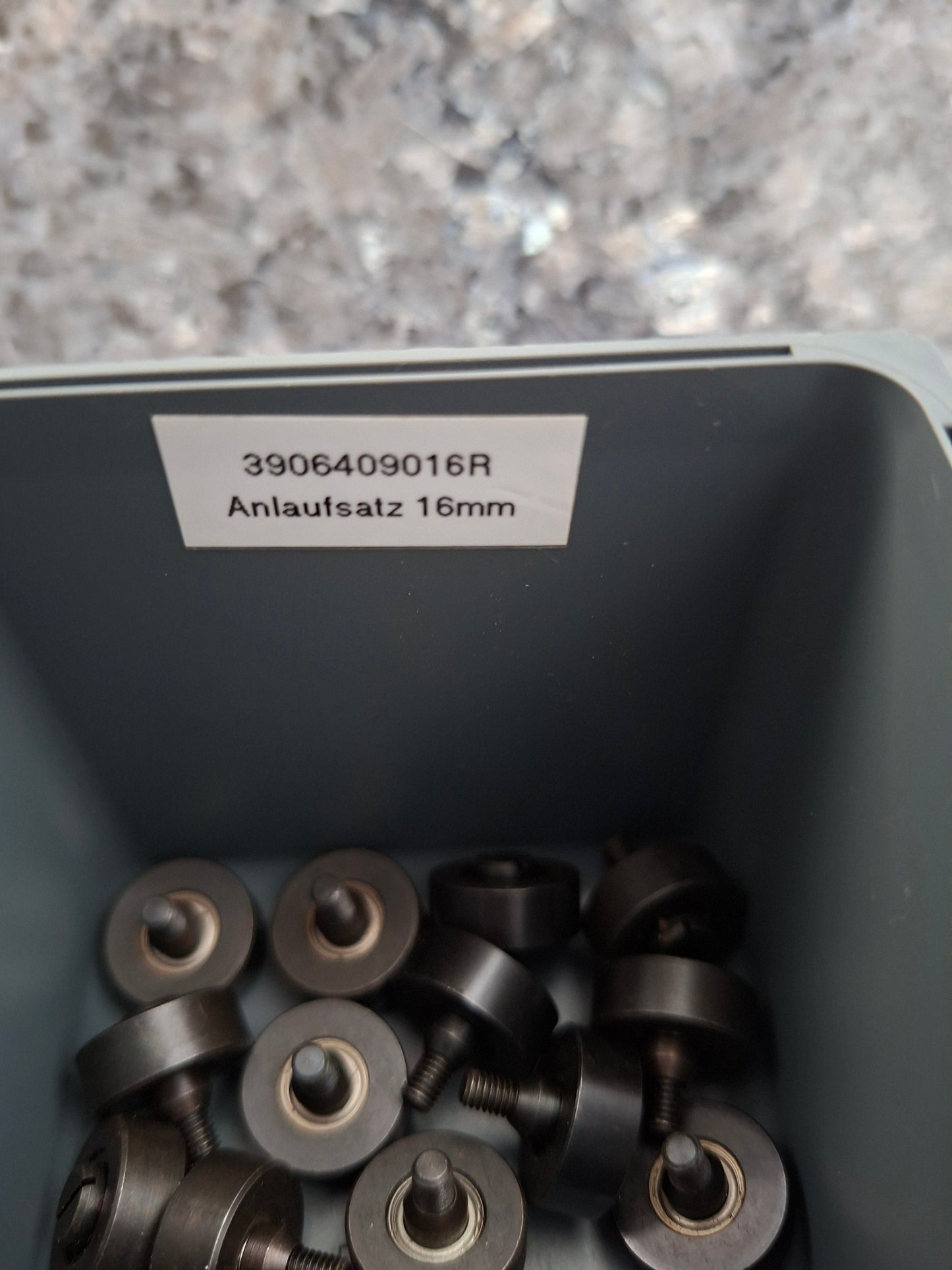 390640 Anlaufsatz - Kugellager mit Schraube